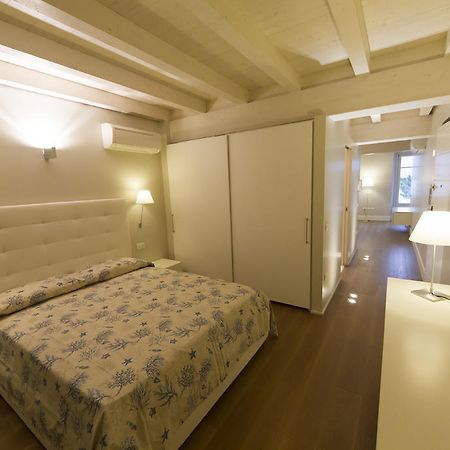 La Casa Del Porto Leilighet Lovere Eksteriør bilde